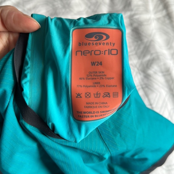 Blue Seventy Nero R10 Tech Suit - Picture 3 of 4